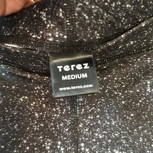 CLEARANCE Terez Oreo Print Performance Leggings - Picture 5 of 7